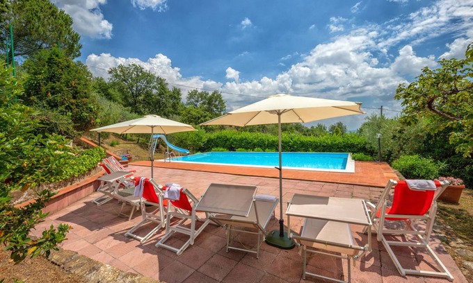 Loro Ciuffenna Villa | 113 m² Villa ∙ 6 bedrooms ∙ 12 guests