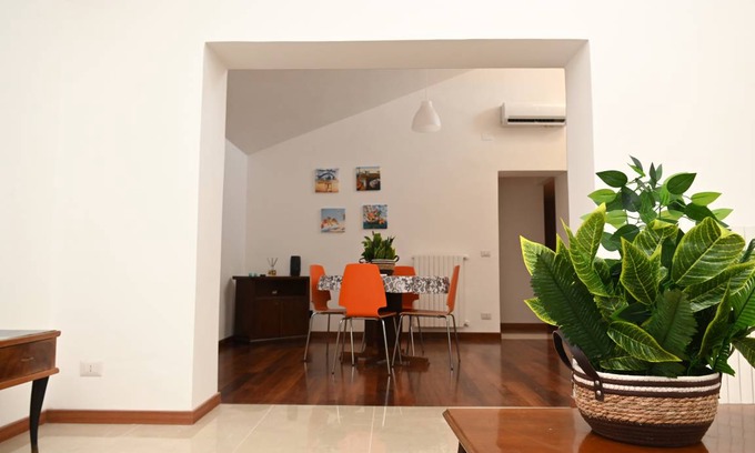 Centro Storico Apartment | 120 m² Apartment ∙ 2 bedrooms ∙ 4 guests