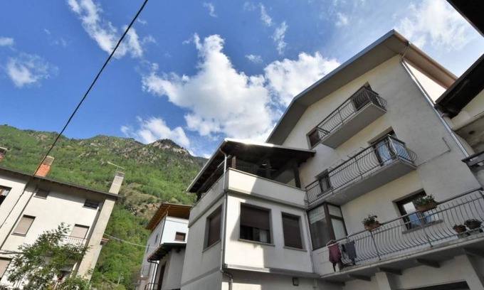 Grosio Apartment | 120 m² Apartment ∙ 2 bedrooms ∙ 7 guests