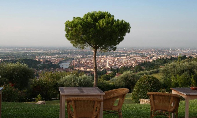 Borgo Trento House | 120 m² Farmhouse ∙ 2 bedrooms ∙ 10 guests