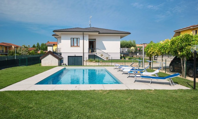 Colà Di Lazise Villa | 120 m² Villa ∙ 3 bedrooms ∙ 8 guests