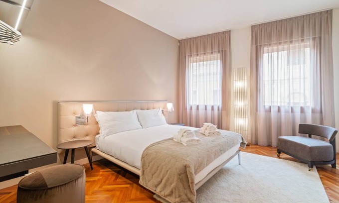 Historic Centre Apartment | 130 m² Apartment ∙ 3 bedrooms ∙ 4 guests