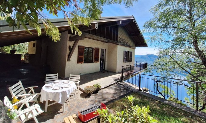 Pollino Villa | 140 m² Villa ∙ 3 bedrooms ∙ 6 guests