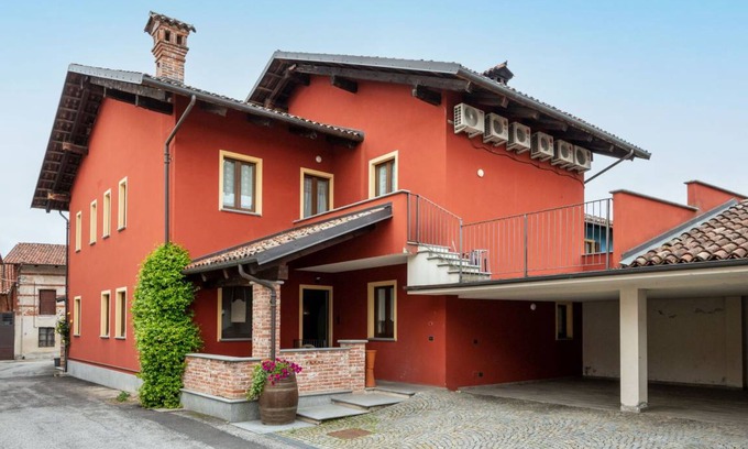 Narzole Other | 160 m² Accommodation ∙ 5 bedrooms ∙ 12 guests