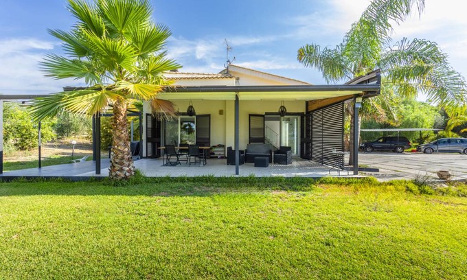 Carlentini Villa | 160 m² Villa ∙ 2 bedrooms ∙ 5 guests