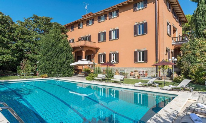 Pantanella Villa | 1600 m² Villa ∙ 8 bedrooms ∙ 14 guests
