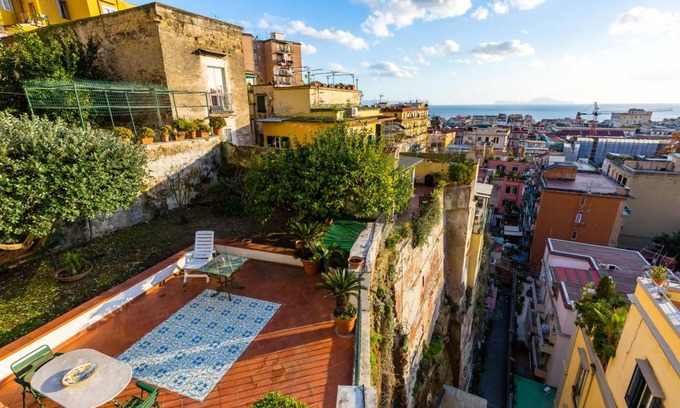 Vittorio Emanuele Apartment | 170 m² Apartment ∙ 3 bedrooms ∙ 9 guests