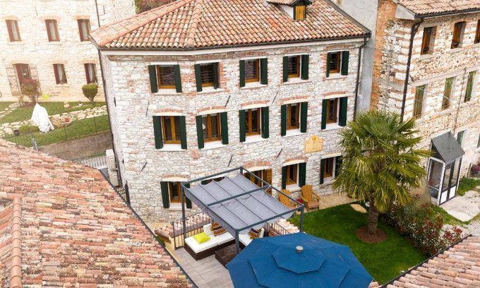 Valdobbiadene House | 175 m² House ∙ 2 bedrooms ∙ 6 guests
