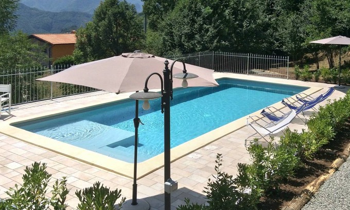 Molazzana Other | 180 m² Accommodation ∙ 4 bedrooms ∙ 12 guests