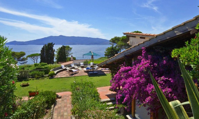 Ansedonia Villa | 190 m² Villa ∙ 4 bedrooms ∙ 8 guests
