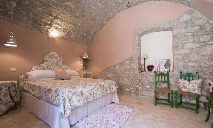 Sant'Anatolia di Narco Bed & Breakfast | 20 m² Bed and breakfast ∙ 2 guests