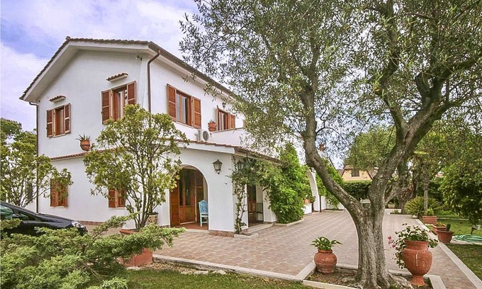 Tor San Lorenzo House | 200 m² House ∙ 5 bedrooms ∙ 9 guests