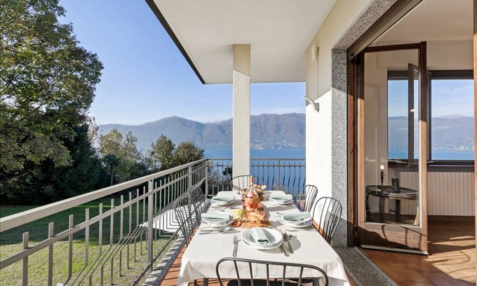 Porto Valtravaglia Villa | 200 m² Villa ∙ 4 bedrooms ∙ 10 guests