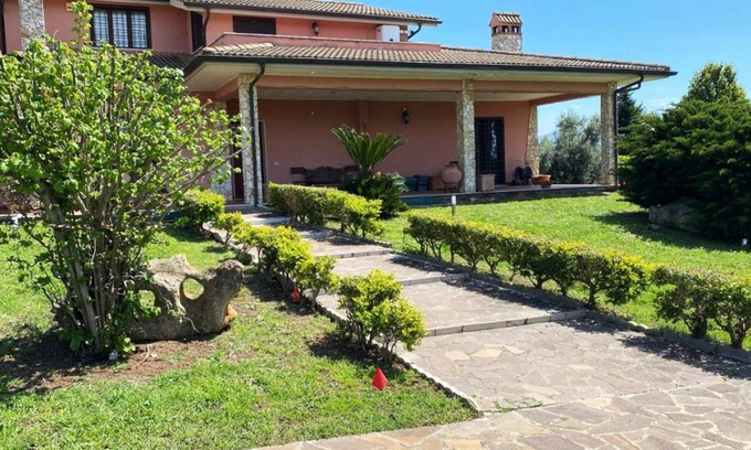 Fiano Romano Villa | 200 m² Villa ∙ 3 bedrooms ∙ 6 guests