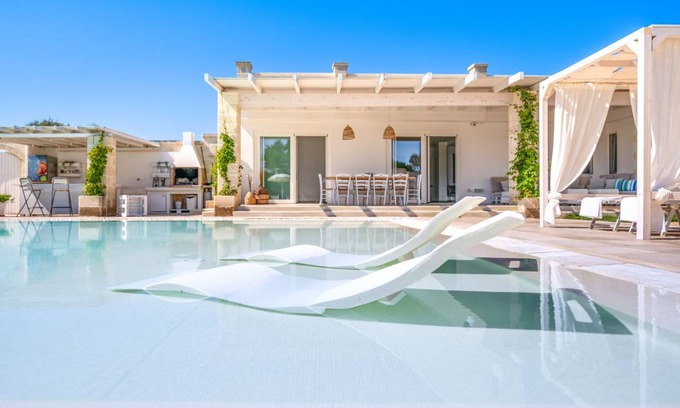 Carovigno Villa | 200 m² Villa ∙ 6 bedrooms ∙ 12 guests