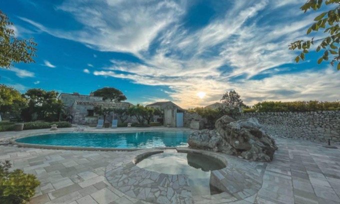 Martano Resort | 2000 m² Resort ∙ 6 bedrooms ∙ 17 guests