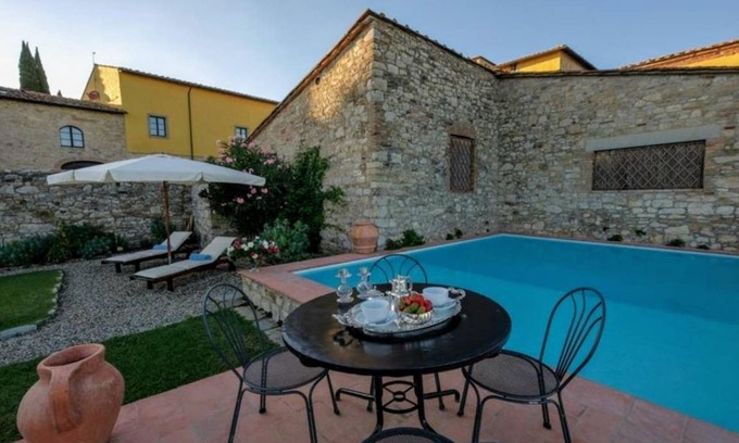 Gaiole in Chianti Villa | 220 m² Villa ∙ 4 bedrooms ∙ 7 guests