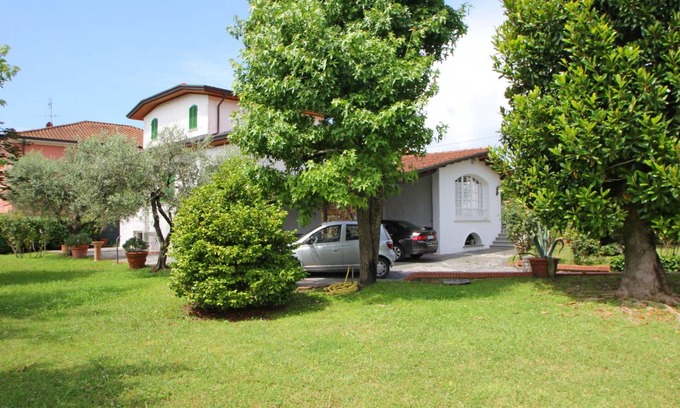 Castelnuovo Magra Villa | 250 m² Villa ∙ 4 bedrooms ∙ 8 guests
