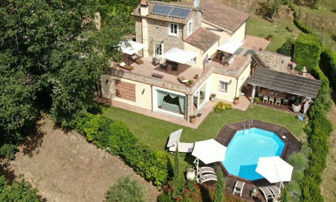 Cascine-La Croce House | 250 m² Farmhouse ∙ 4 bedrooms ∙ 8 guests