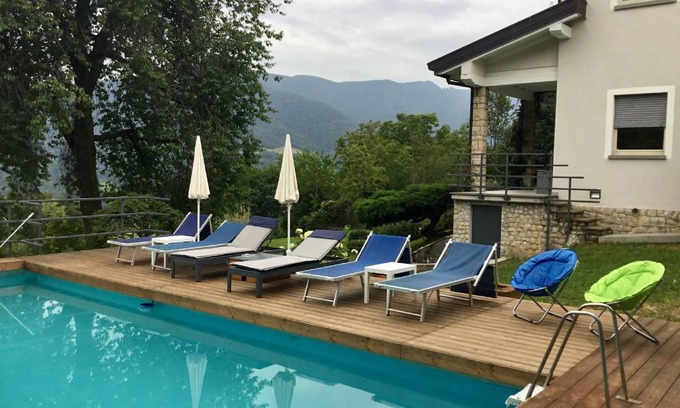 Esmate House | 280 m² House ∙ 4 bedrooms ∙ 8 guests