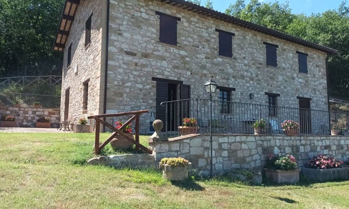 Serrapetrona House | 280 m² House ∙ 6 bedrooms ∙ 12 guests
