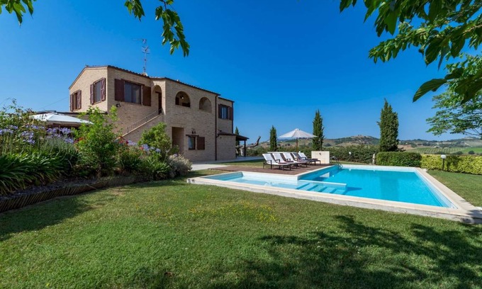 Offida Villa | 280 m² Villa ∙ 3 bedrooms ∙ 8 guests