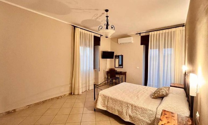 Roccadaspide Bed & Breakfast | 30 m² Bed and breakfast ∙ 4 guests