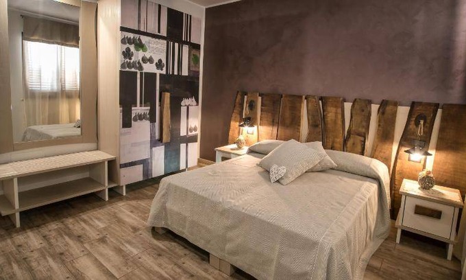 Province of Lecce House | 30 m² Farmhouse ∙ 3 guests