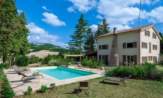 Pergola House | 300 m² House ∙ 6 bedrooms ∙ 12 guests