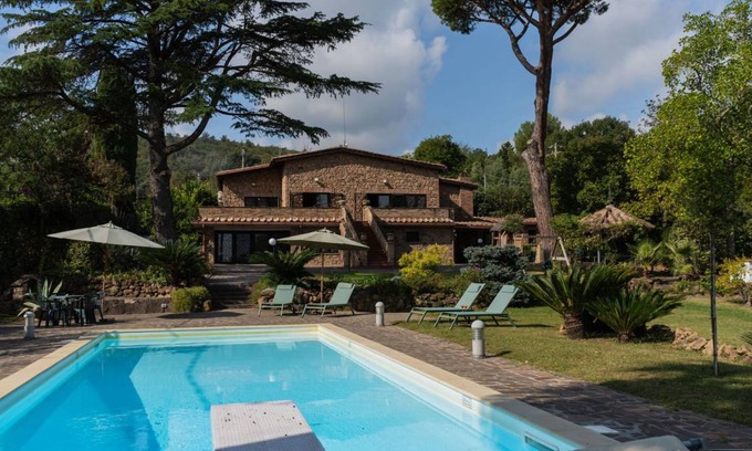 Lake Bracciano Villa | 300 m² Villa ∙ 4 bedrooms ∙ 8 guests