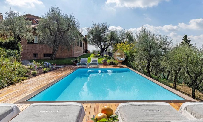Uzzano Villa | 300 m² Villa ∙ 4 bedrooms ∙ 8 guests