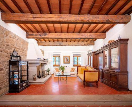 Bivigliano Villa | 300 m² Villa ∙ 4 bedrooms ∙ 11 guests