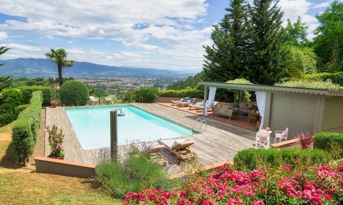 Vicopelago Villa | 300 m² Villa ∙ 4 bedrooms ∙ 8 guests