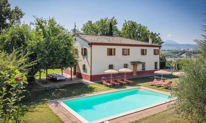 Pergola Villa | 300 m² Villa ∙ 6 bedrooms ∙ 20 guests