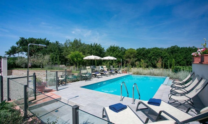 Pietraia Apartment | 350 m² Apartment ∙ 5 bedrooms ∙ 10 guests