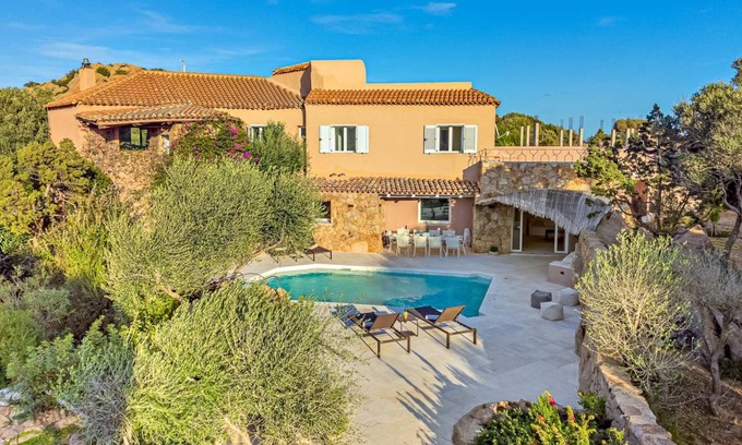 Liscia di Vacca Villa | 350 m² Villa ∙ 6 bedrooms ∙ 11 guests