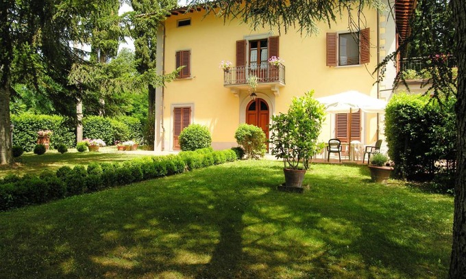 Vicchio Villa | 360 m² Villa ∙ 8 bedrooms ∙ 16 guests