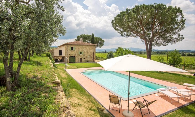 Ponte Buriano House | 380 m² House ∙ 5 bedrooms ∙ 8 guests