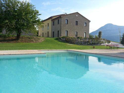Serra San Quirico Bed & Breakfast | 400 m² Bed and breakfast ∙ 10 bedrooms ∙ 20 guests