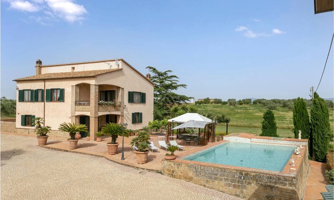 Tuscania House | 400 m² House ∙ 4 bedrooms ∙ 12 guests