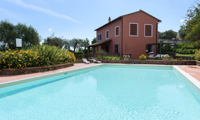 Gambassi Terme Villa | 400 m² Villa ∙ 14 bedrooms ∙ 30 guests