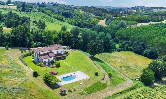 Carpeneto Villa | 415 m² Villa ∙ 4 bedrooms ∙ 9 guests