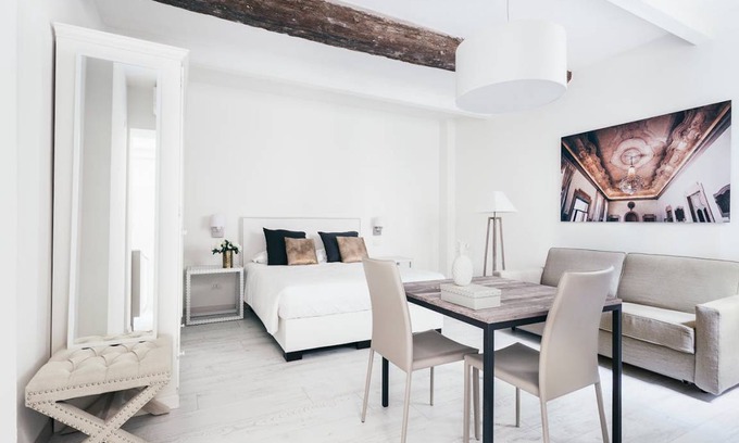 Historic Center Apartment | 45 m² Apartment ∙ 3 guests