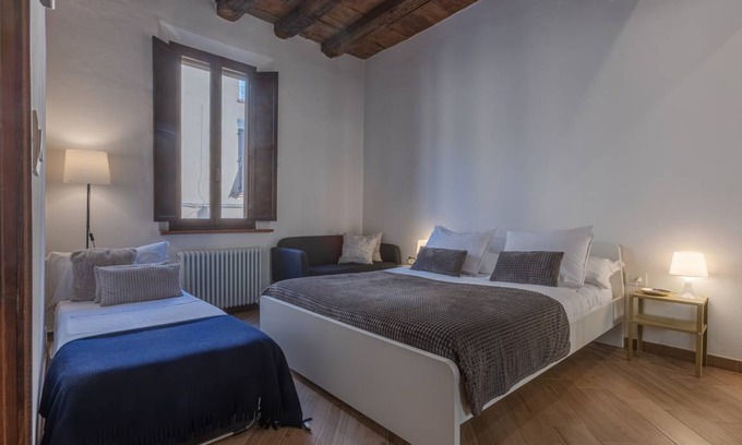 Ferrara Historic Centre Apartment | 45 m² Apartment ∙ 1 bedroom ∙ 5 guests
