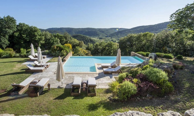 Sovicille House | 457 m² Farmhouse ∙ 7 bedrooms ∙ 14 guests
