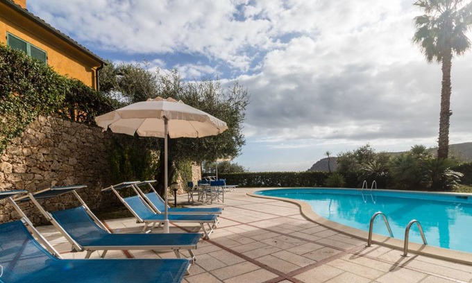 Finale Ligure Apartment | 50 m² Apartment ∙ 1 bedroom ∙ 5 guests
