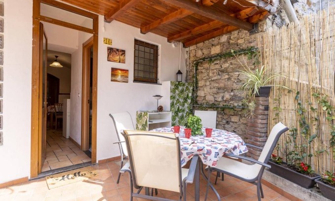 Pompeiana Apartment | 50 m² Apartment ∙ 4 guests