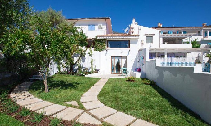 Cala Gonone Bed & Breakfast | 50 m² Bed and breakfast ∙ 2 bedrooms ∙ 4 guests