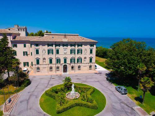 Palombina Nuova Hotel | 50 m² Hotel ∙ 5 guests