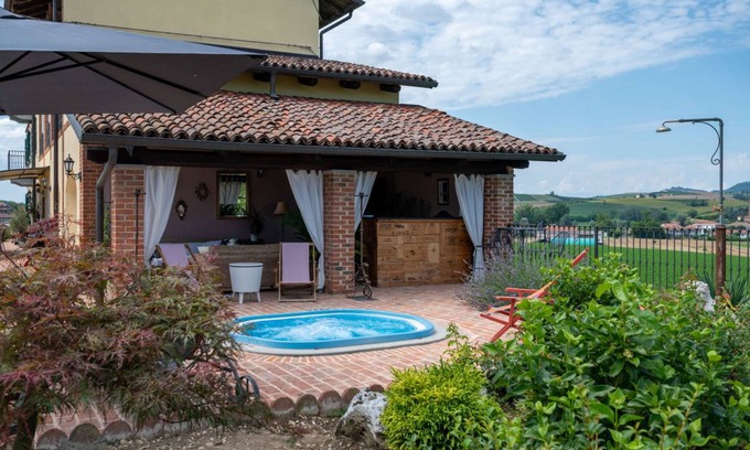 Frinco House | 500 m² House ∙ 1 bedroom ∙ 9 guests